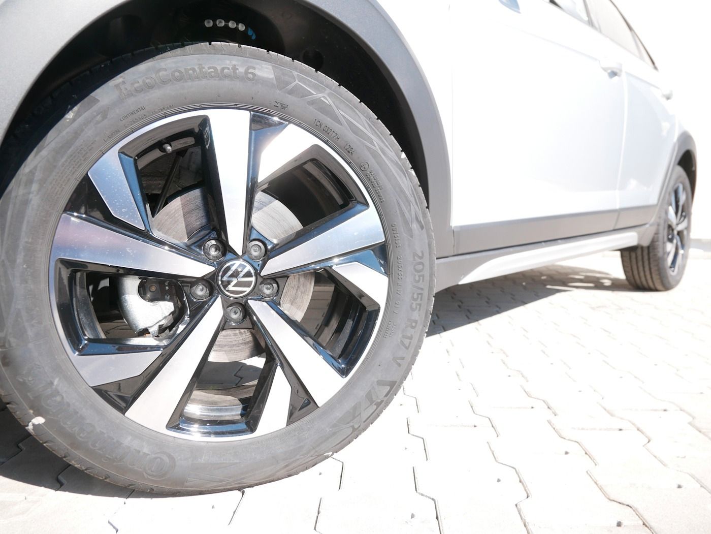 Fahrzeugabbildung Volkswagen Taigo 1.0 TSI Life Kamera LED SHZ Klimaautomatik