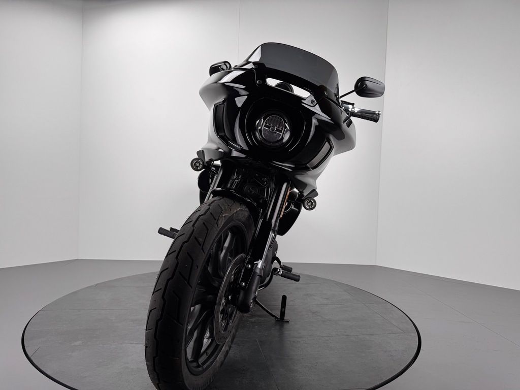 Fahrzeugabbildung Harley-Davidson LOW RIDER ST FXLRST