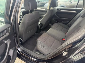Volkswagen Passat Variant - 12