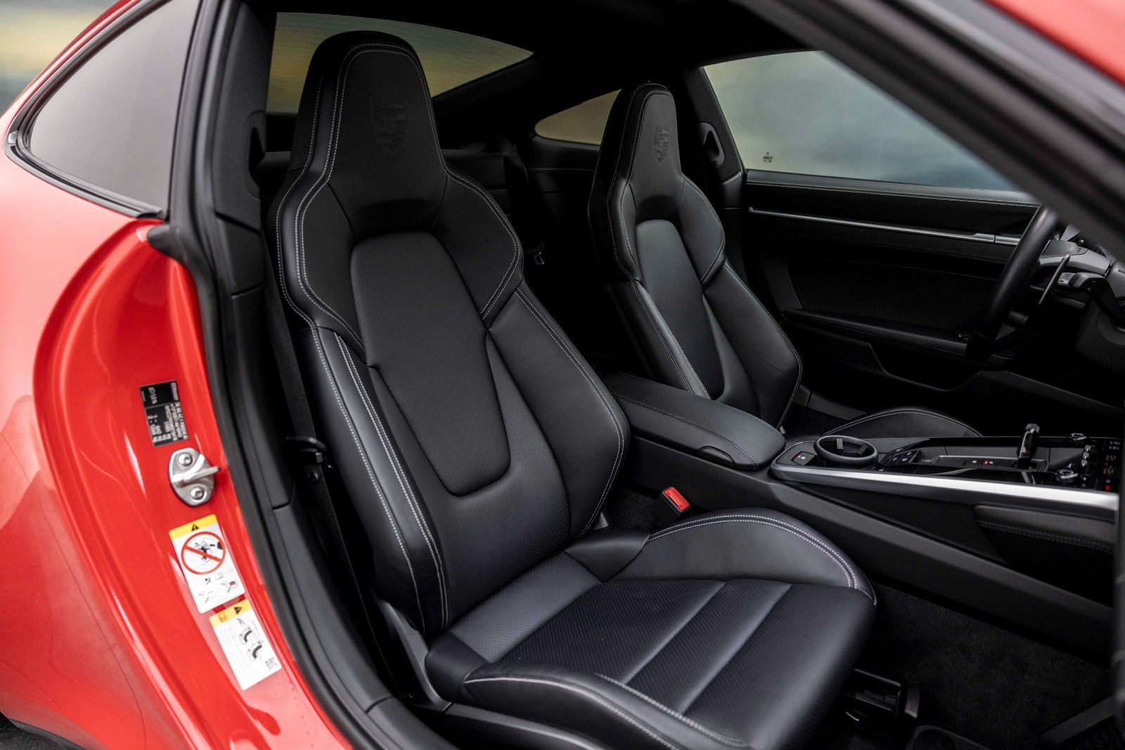 Porsche 911-992 3.0 CARRERA S COUPE SPORTSDESIGN imagem 3