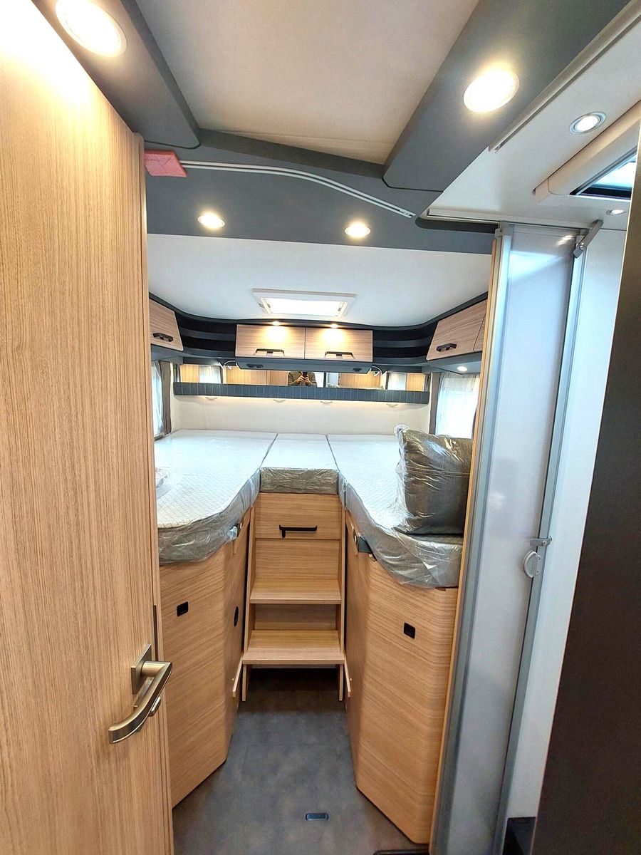 Fahrzeugabbildung Malibu I 470 RB LE K comfort Mercedes 2026 Assistenz