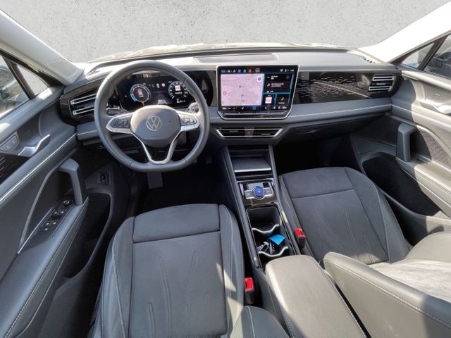 Tiguan Elegance 2.0 TDI DSG IQ.Light,AHK,Navi