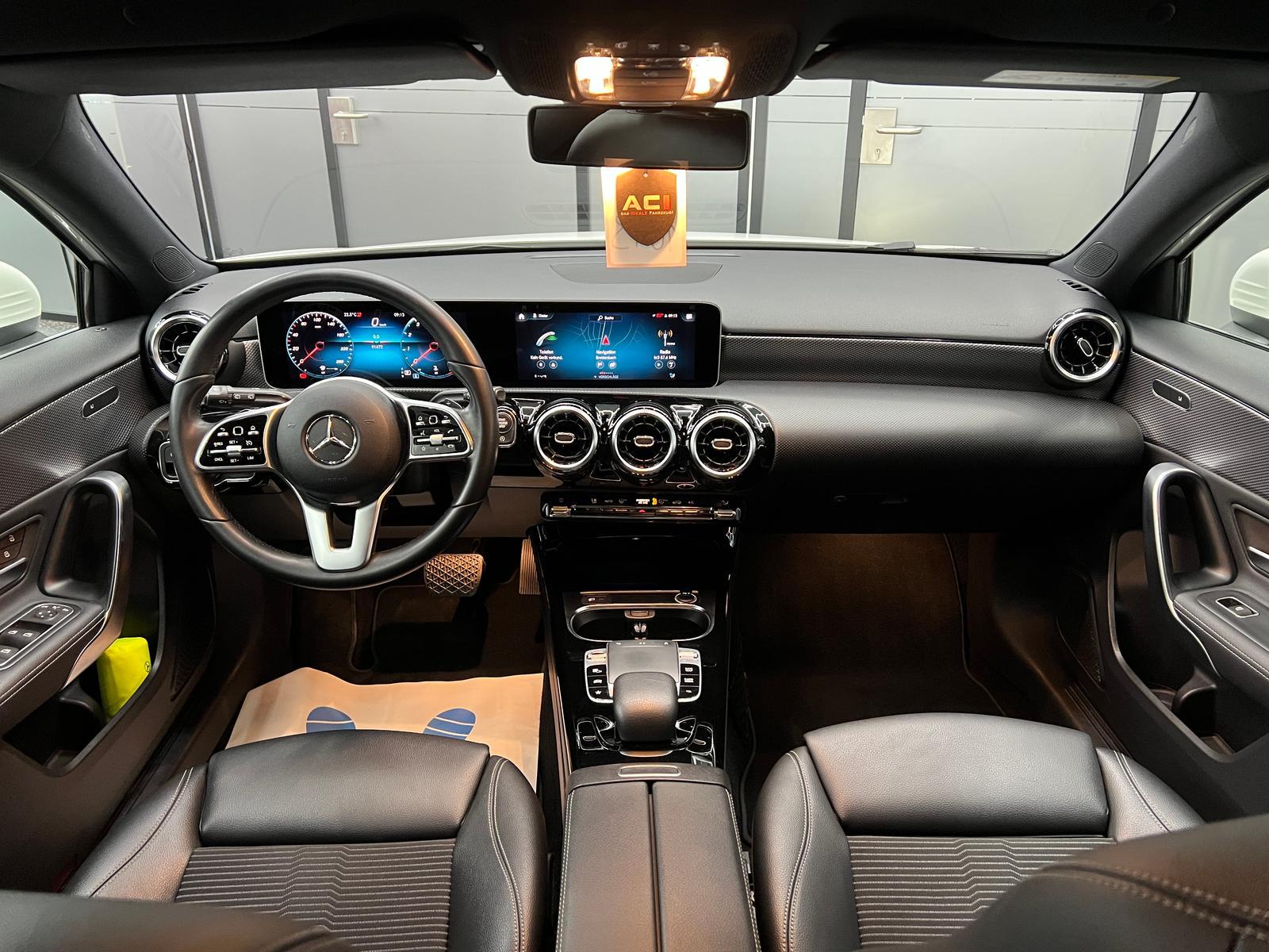 Mercedes-Benz A 250 4Matic Progressive AHK, LED, Premium Paket