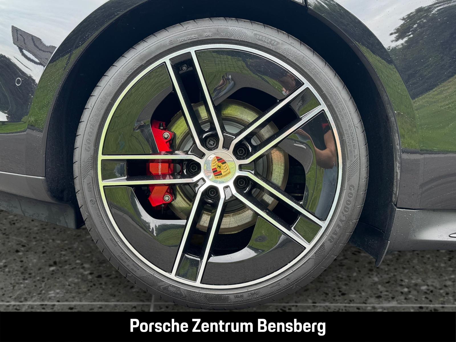 Porsche Taycan GTS