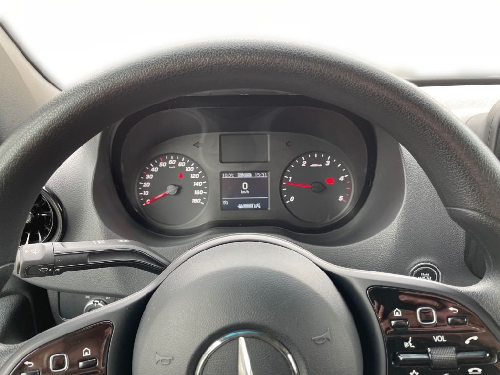 Fahrzeugabbildung Mercedes-Benz Sprinter 215 CDI Pritsche Kompakt AHK, Klima