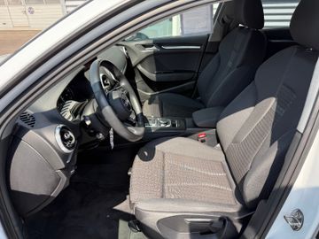 Audi A3 Sportback 35 TFSI sport+BiXenon+Shz+Navi