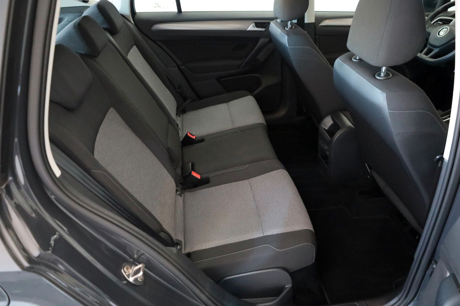 Fahrzeugabbildung Volkswagen Golf Sportsvan VII Trendline Navi,SH,PDC,AHK