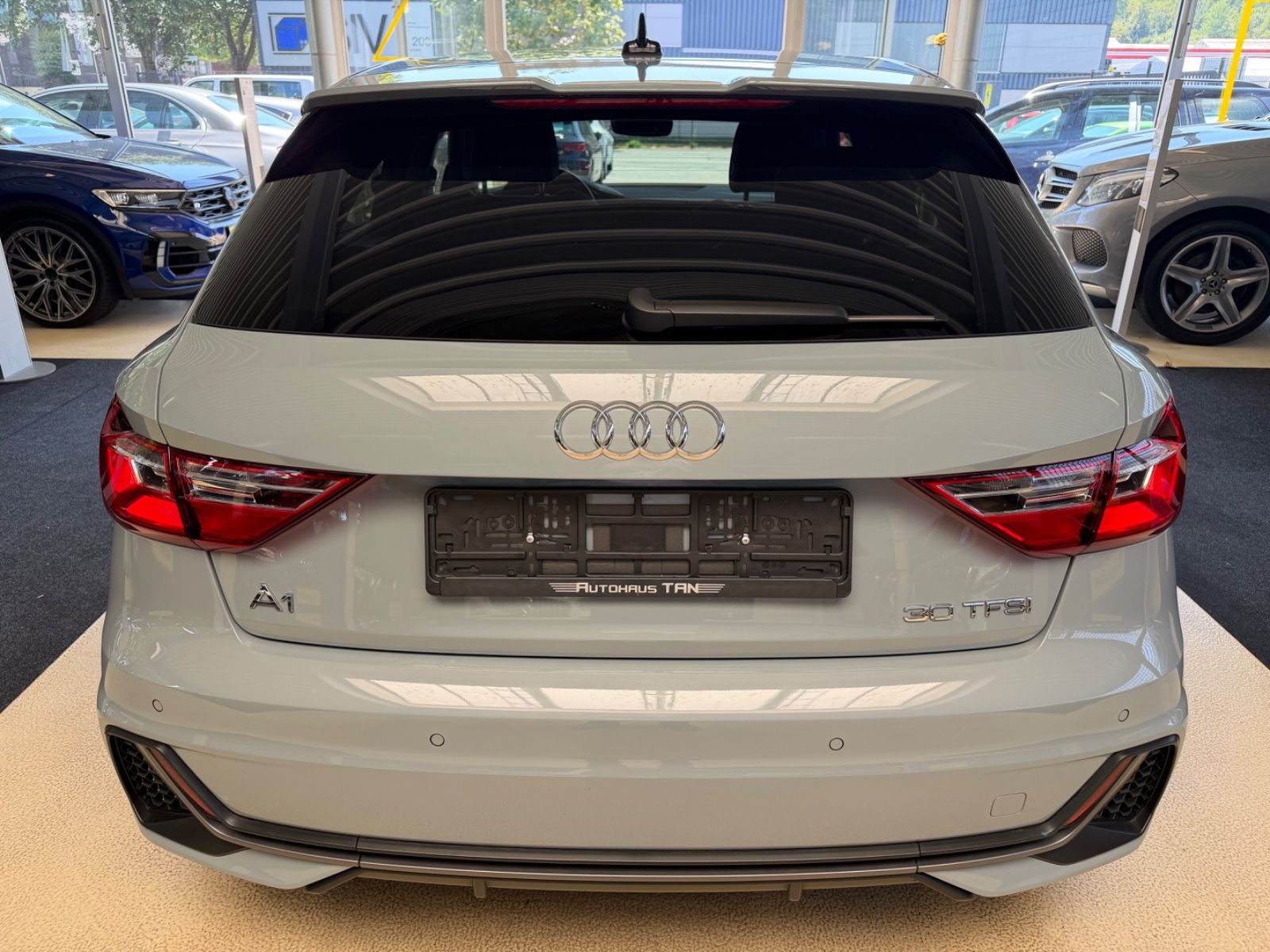 Fahrzeugabbildung Audi A1 Sportback 30* S line Sport * VOLL-LEDER *