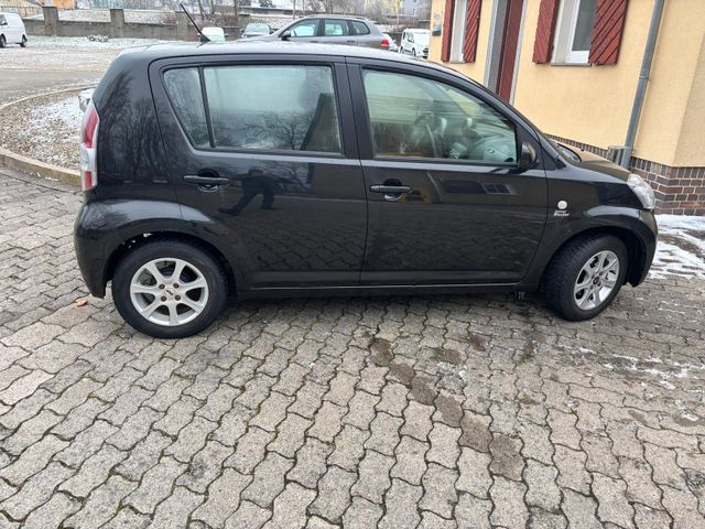 Daihatsu Sirion AUTOMATIK