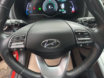 Hyundai KONA ELEKTRO STYLE + NAVIGATION - SOH 91,8%