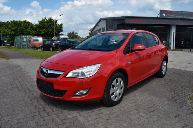 Opel Astra J Lim. 5-trg. Design Edition