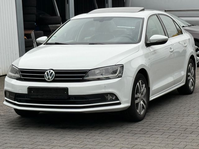 Volkswagen Jetta 2.0 TDI Sport BlueMotion