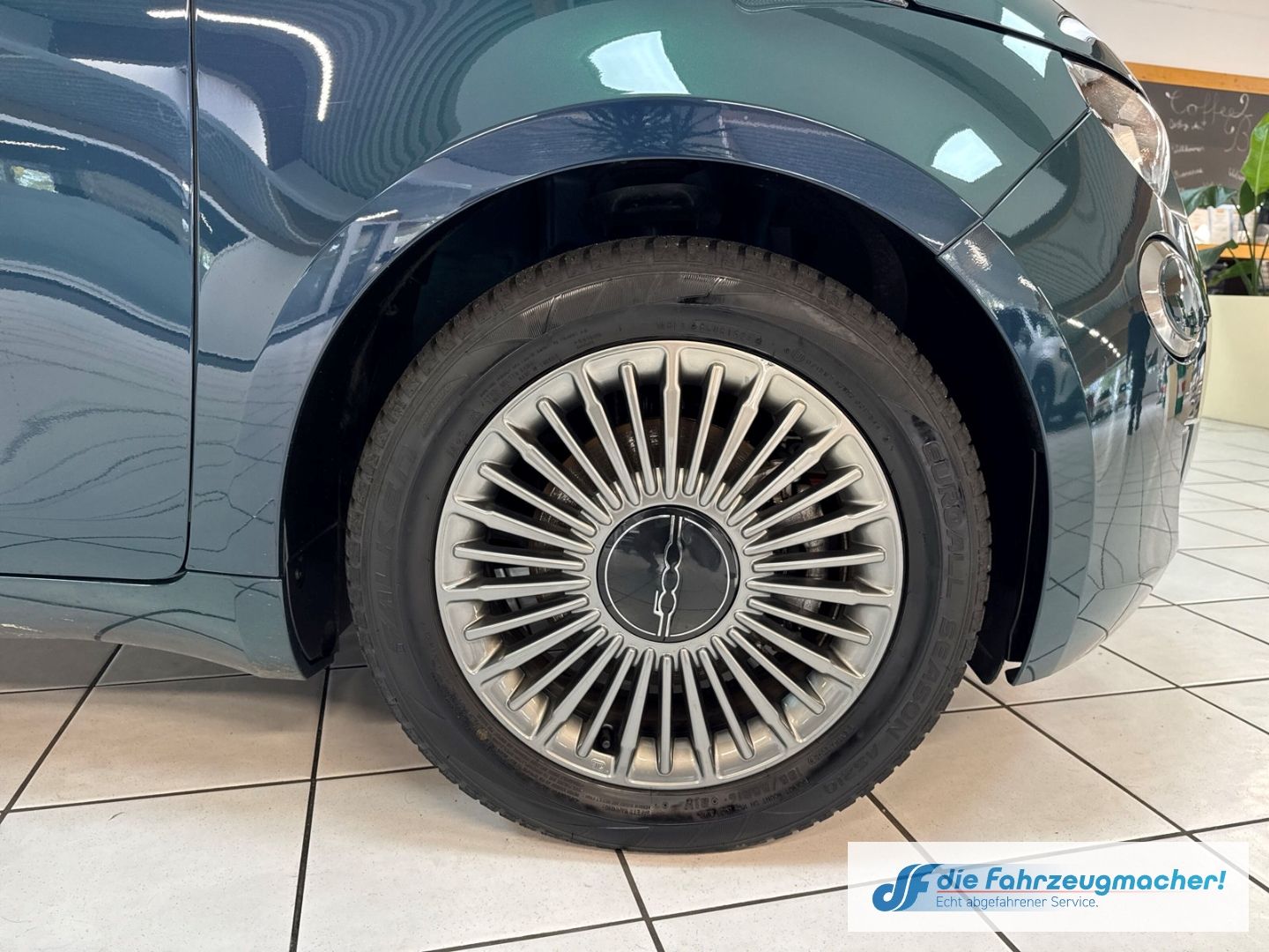 Fahrzeugabbildung Fiat 500 e Icon Navi Digitales Cockpit Memory Sitze A