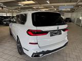 BMW X7 xDrive 40dA M-Sport 21''Pano AHK Parkass. DAB - BMW X7 Gebrauchtwagen