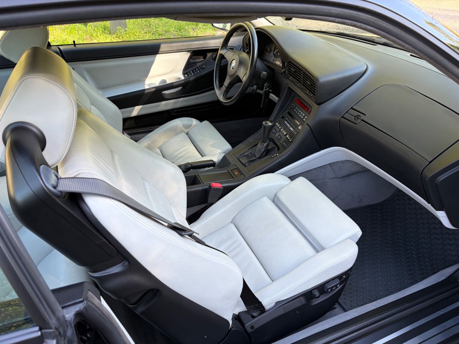 BMW 850 16