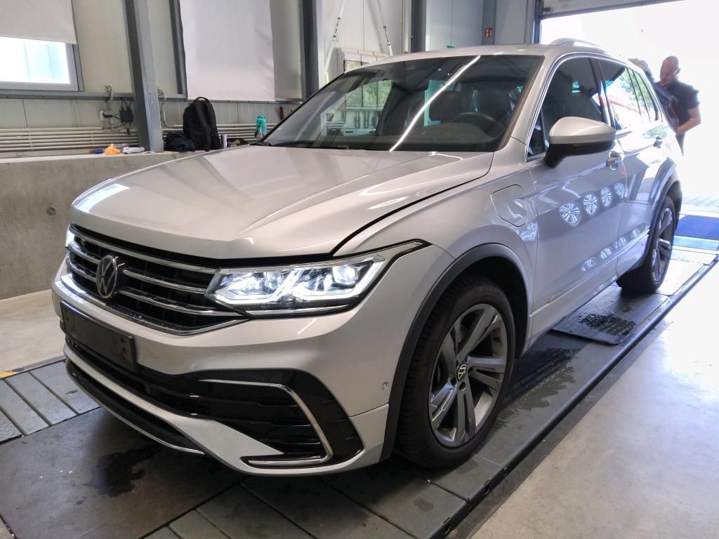 Volkswagen Tiguan R-Line eHybrid 1.4 TSI MATRIX/AHK/ACC