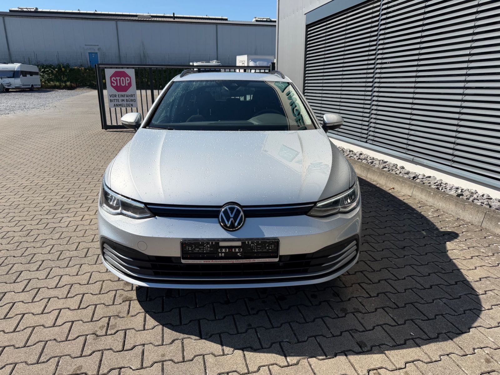 Fahrzeugabbildung Volkswagen Golf VIII Life Variant Navi