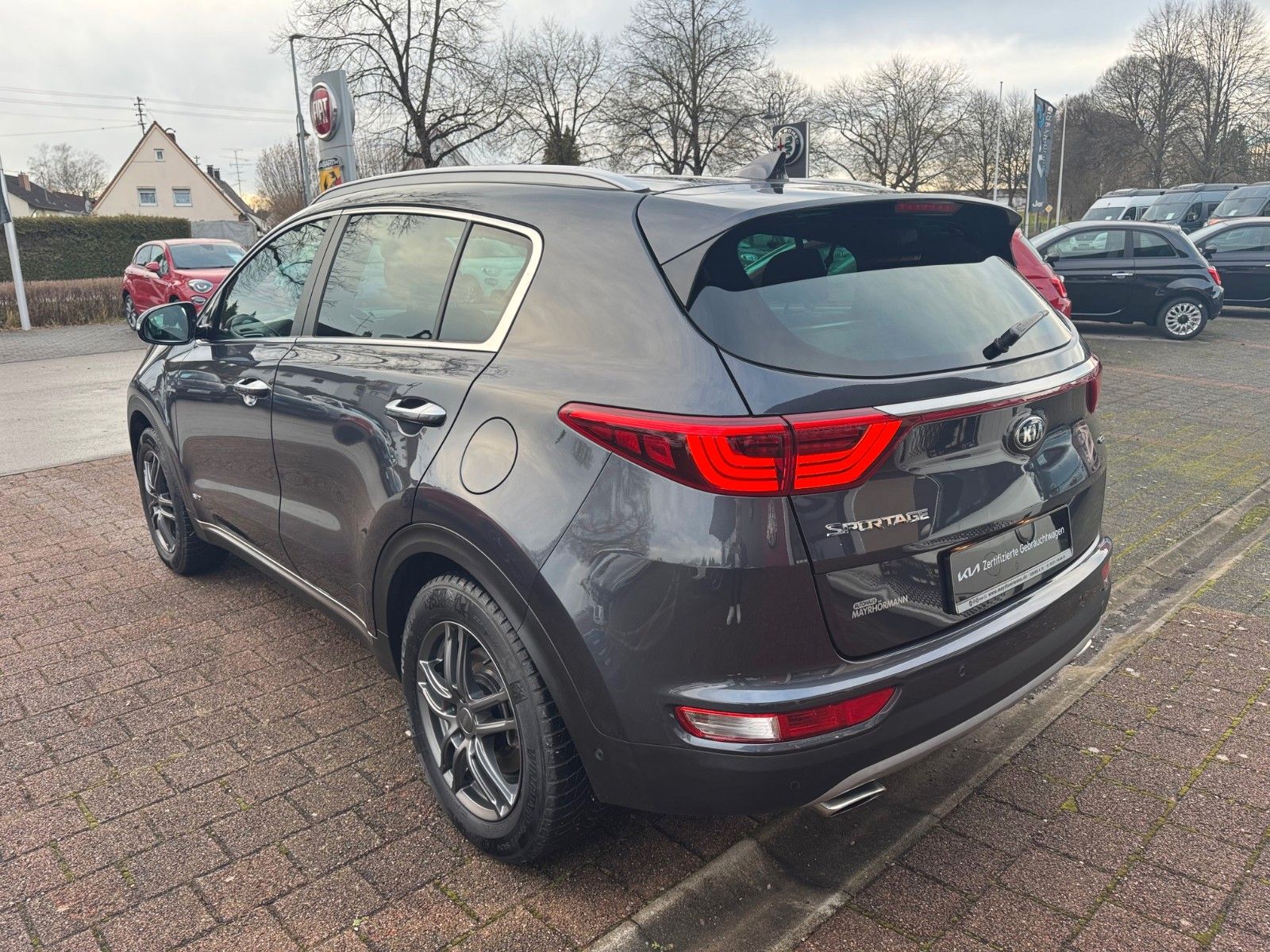 Fahrzeugabbildung Kia Sportage GT-Line 4WD KAMERA NAVI TOTWINKEL