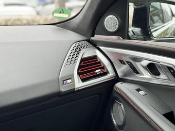 صورة مصغرة 13 لـ 2025 BMW XM