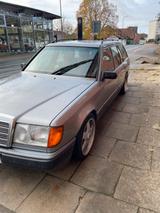 Mercedes-Benz Mercedes 124 230TE Tausch gegen Viano o eAuto - Mercedes-Benz Viano mit Benzin-Antrieb