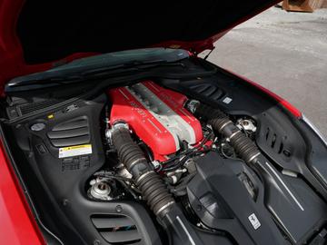 صورة مصغرة 37 لـ 2019 Ferrari GTC4LUSSO