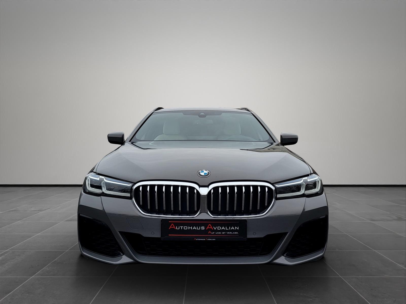 BMW 520 d Tour. M Sport LASER|HUD|H&K|R-KAM|KEYLESS