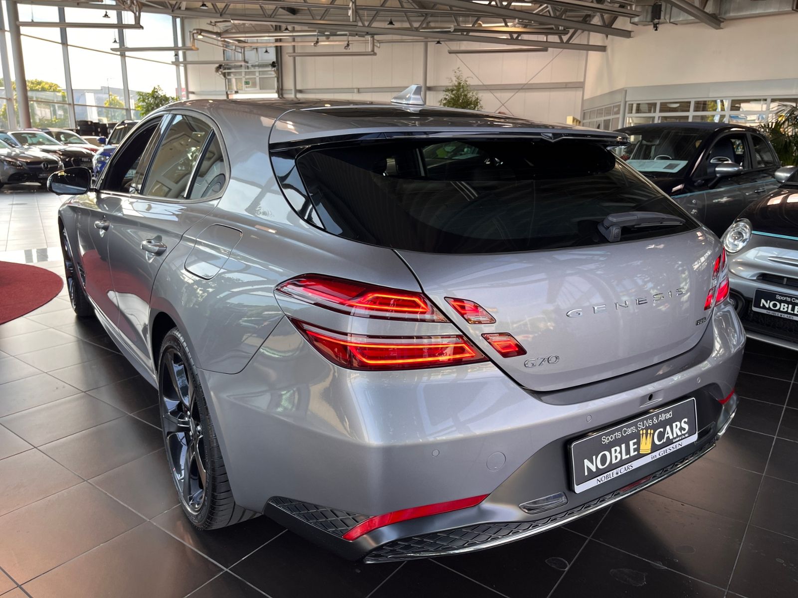 Fahrzeugabbildung Genesis G70  Shooting Brake Sport 2.2D RWD LED ALU
