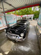 Buick Roadmaster - Buick Roadmaster mit Benzin-Antrieb: Limousine