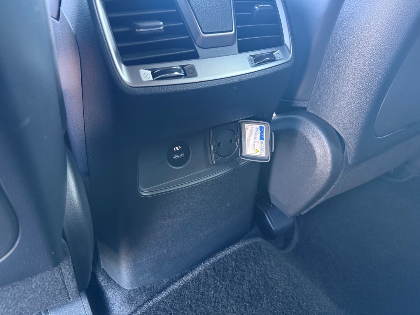 Fahrzeugabbildung KGM Rexton Sapphire 2.2D 4WD AT Top Zustand