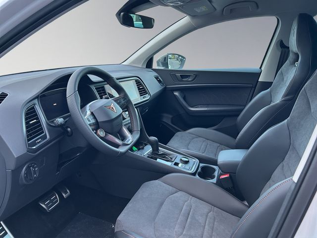 Ateca PDC SHZ KAMERA NAVI AHK ACC FACEL. LED