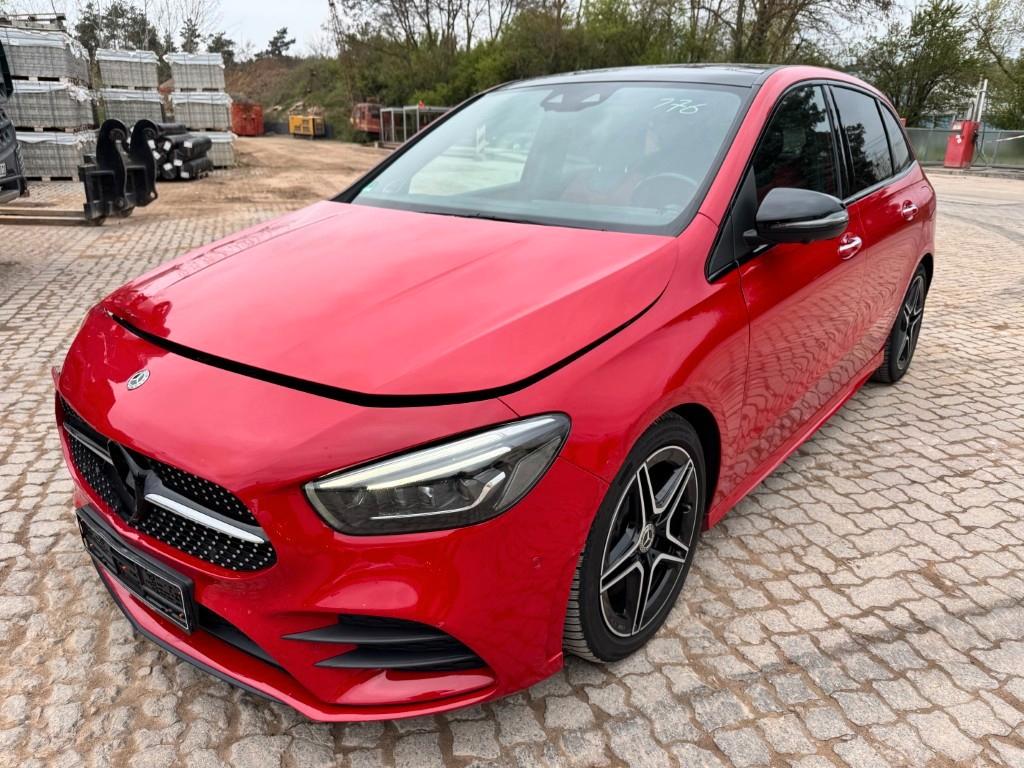 Mercedes-Benz B 250 B B 250 4Matic AMG Line  Voll Ausstattung