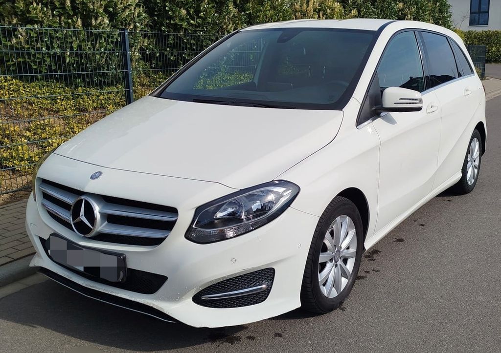 Image of Mercedes-Benz B 180
