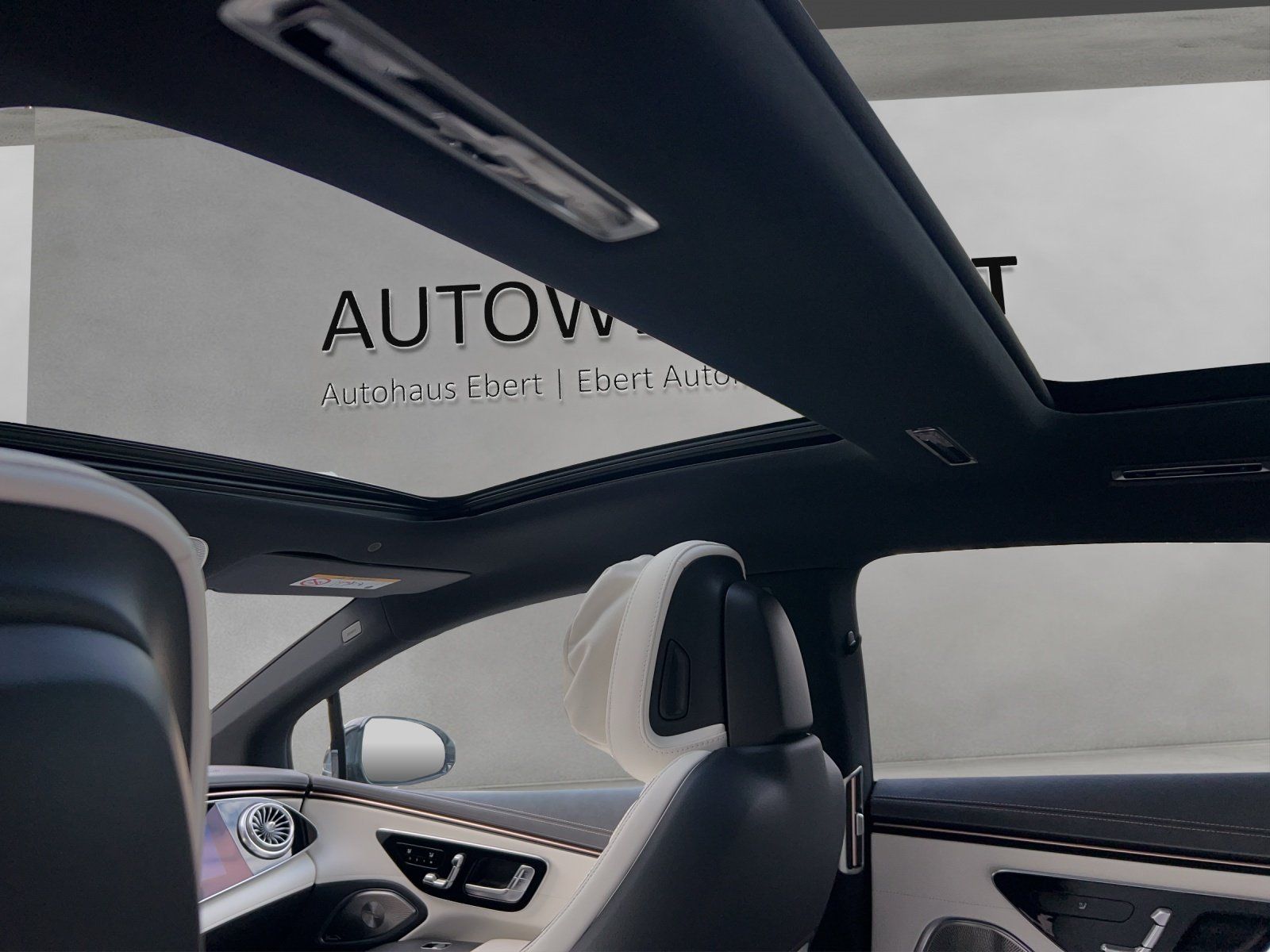 Fahrzeugabbildung Mercedes-Benz EQS 580 AMG ManufakturInterieur TV Masage AR-HUD