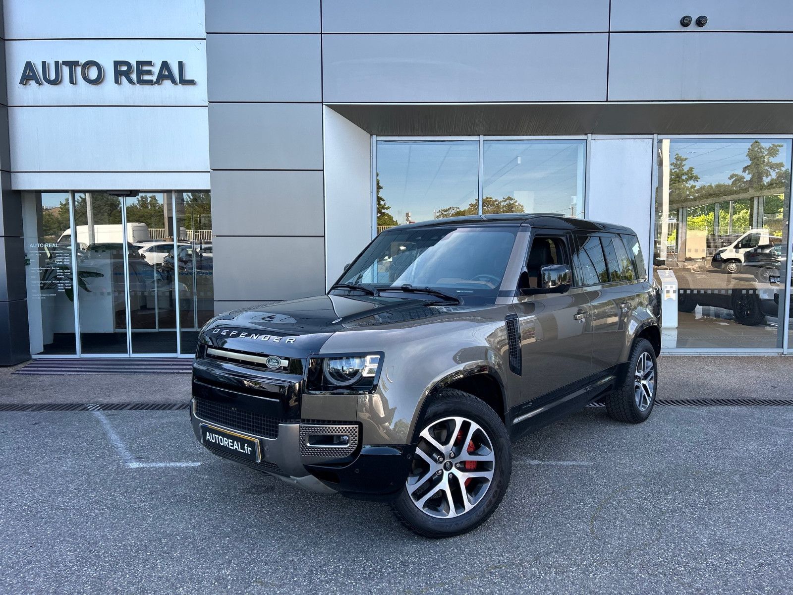 Land Rover Defender 110 X P400