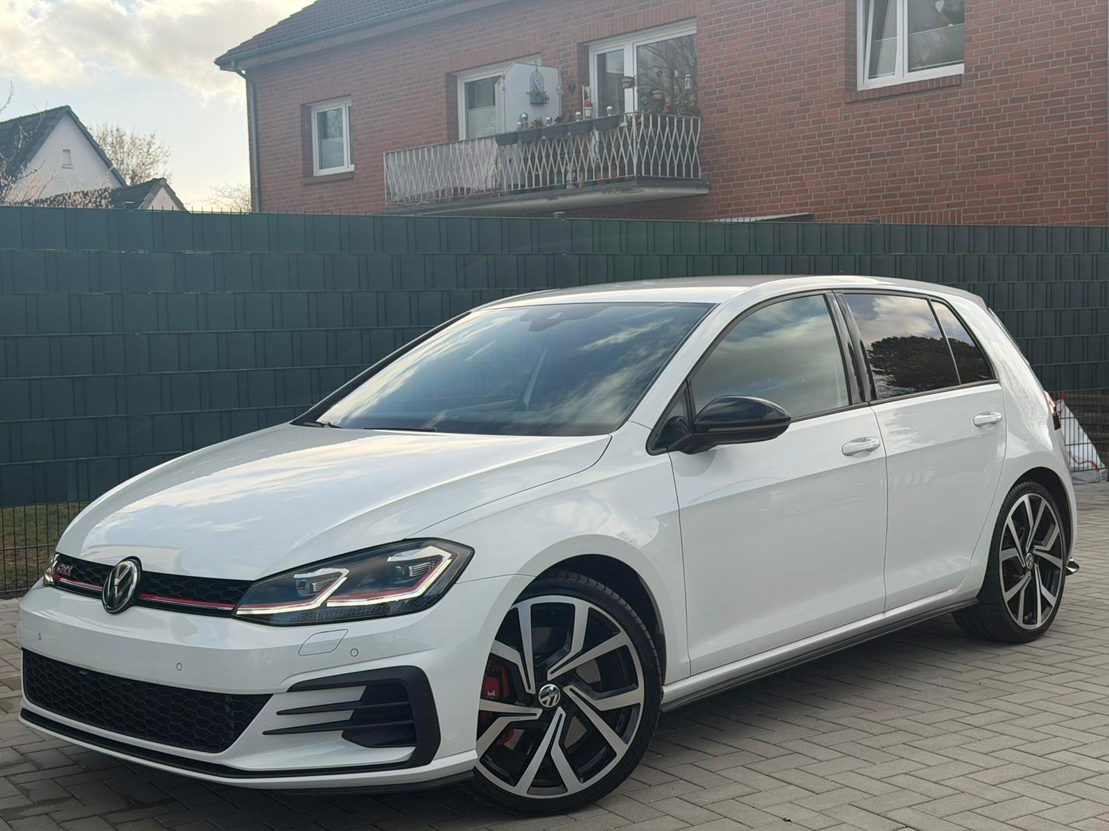 Volkswagen Golf VII Lim. GTI Performance/Virtualcockpit/DSG