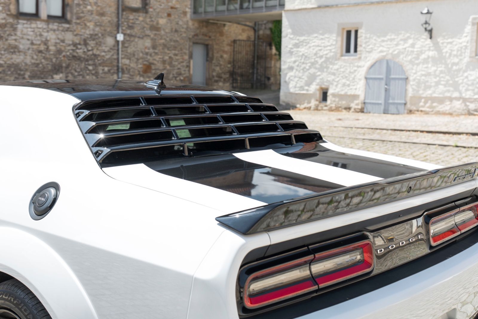 Fahrzeugabbildung Dodge Challenger 6,4L SCAT WIDEBODY ALPINE KAM TOTW