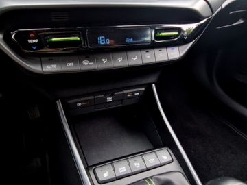 Hyundai i20 1.0 T-GDI Intro Edition (100PS) LEDSHZNAVI