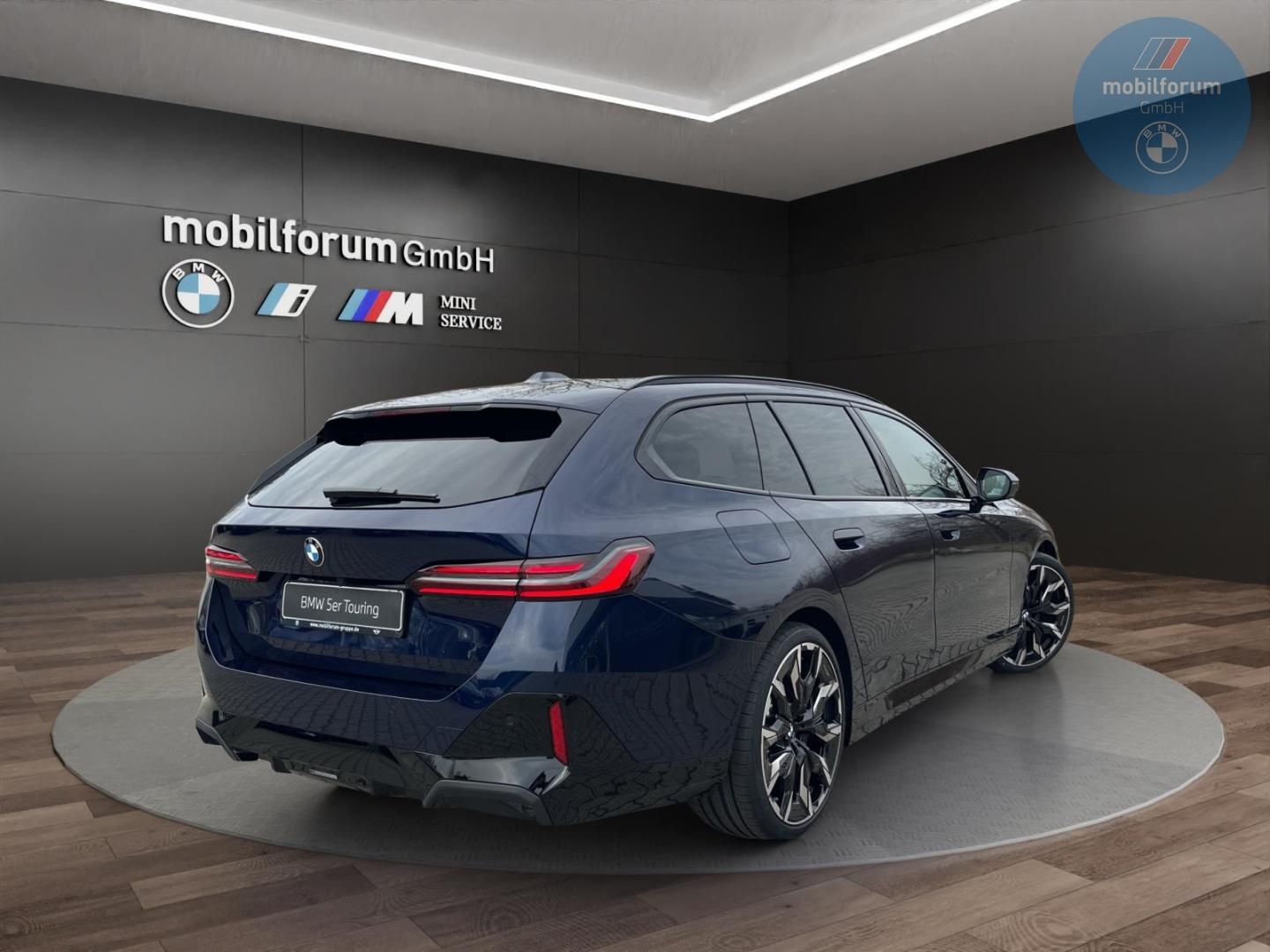 BMW 520 d xDrive M-Sport Pro AHk B&W 4xSHZ Klimasitz