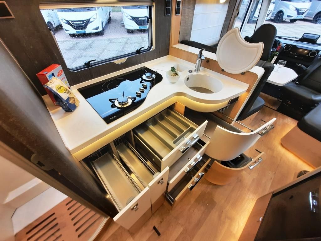 Fahrzeugabbildung HYMER / ERIBA / HYMERCAR B-Klasse ML I 880 Verfüg./Sparen Sie 44.300,- €!