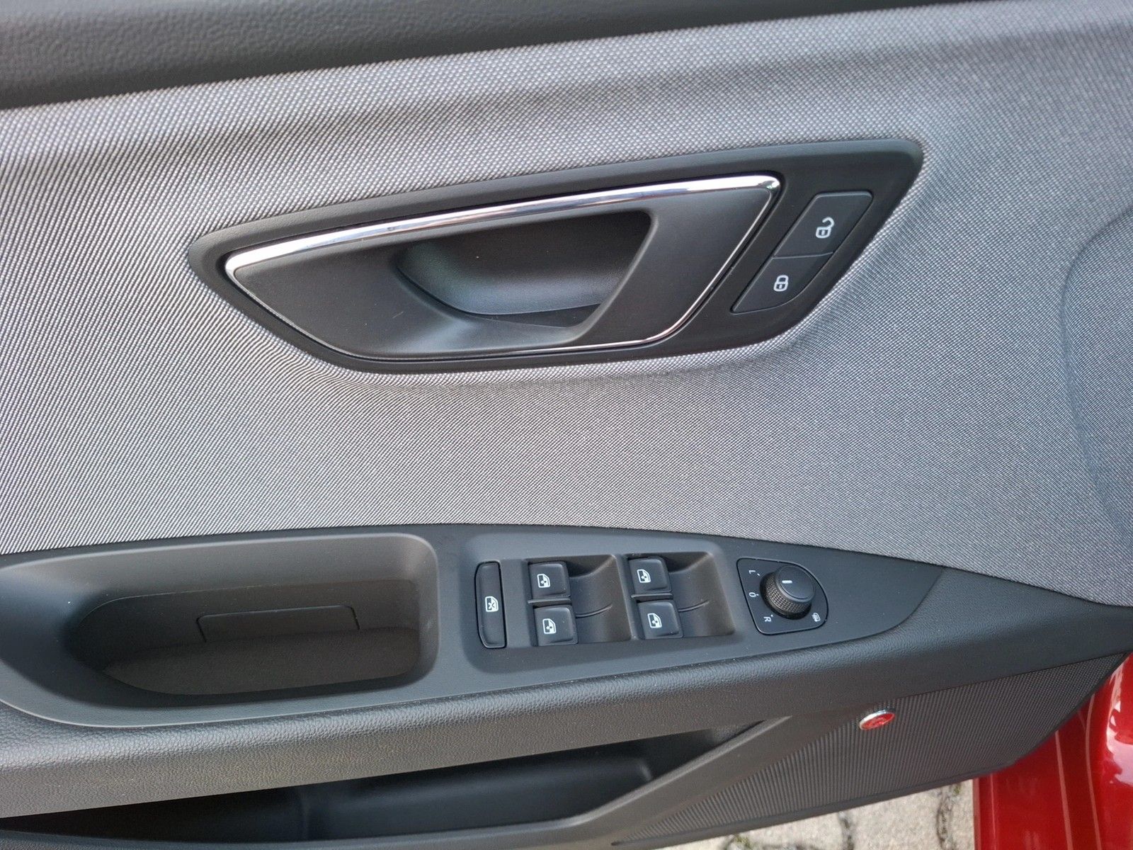 Fahrzeugabbildung SEAT Leon ST TDI Style DSG Navi ACC RFK beats SHZ