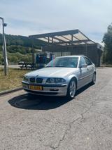 BMW Bmw E46 320i, Sechzylinder - BMW 320 aus 2000: 320i E46