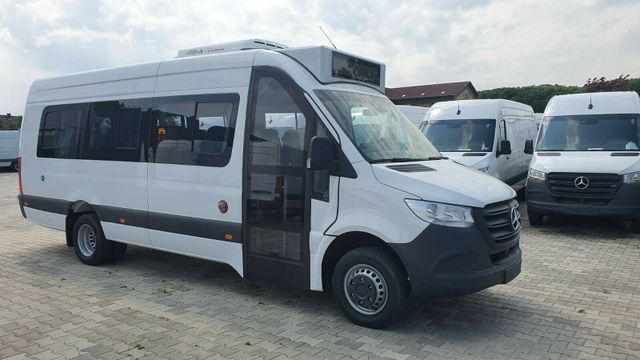 Mercedes-Benz Sprinter 519