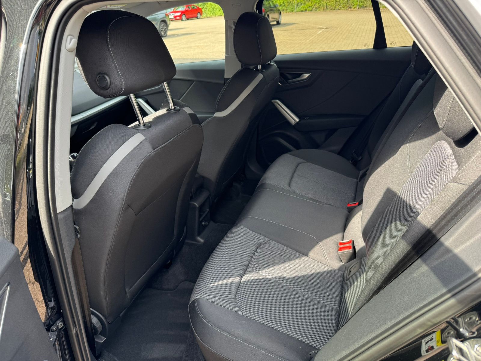 Fahrzeugabbildung Audi Q2 35 TFSI S line Navi ACC