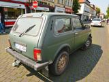 Lada Niva 4x4 2015 | Grün | 45.000 km | Gasanlage | P - Lada aus 2015