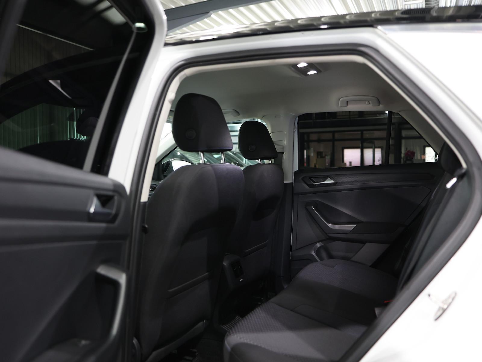 Volkswagen T-Roc 1.5 TSI DSG UNITED R-LINE SPORT / LED, AID, миниатюра 16