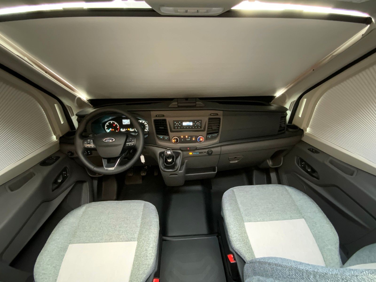 Fahrzeugabbildung Weinsberg CaraSuite 650 MEG