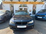 BMW 325i PANORAMA/NAVI/LEDER/XENON/SHZ - BMW 3er Reihe aus 2005: Kombi