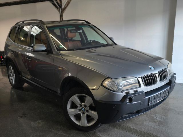 BMW X3 Baureihe 3.0d Allrad, Leder, SHZ, PDC