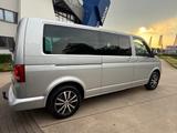 Volkswagen T5 Multivan*4Motion*LANG*9SITZER*NAVI*1HAND*XENO - Volkswagen T5 mit Diesel-Antrieb