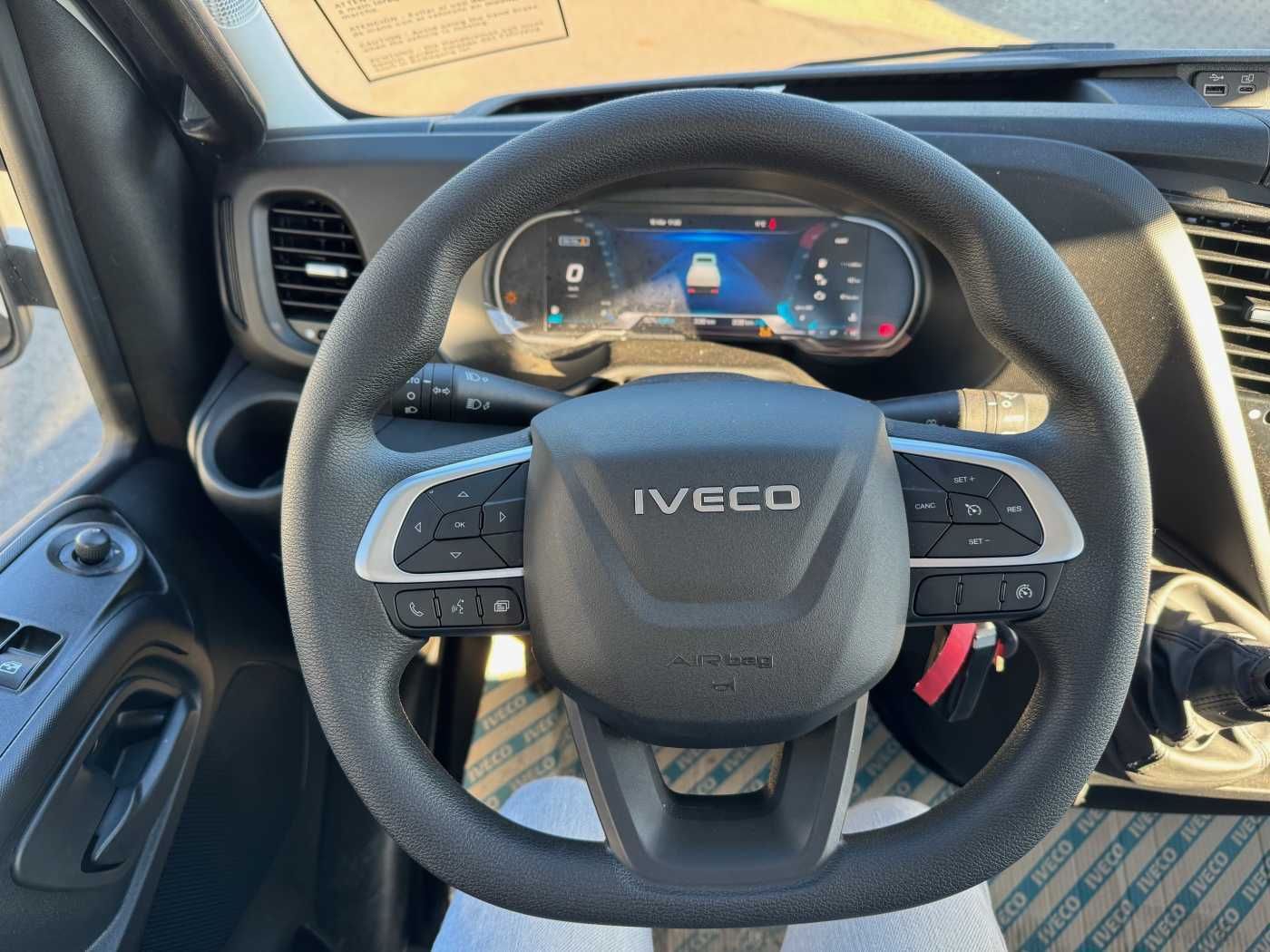 Fahrzeugabbildung Iveco 70C18H Meiller 3-S.Kipper *2xAHK*Klima*